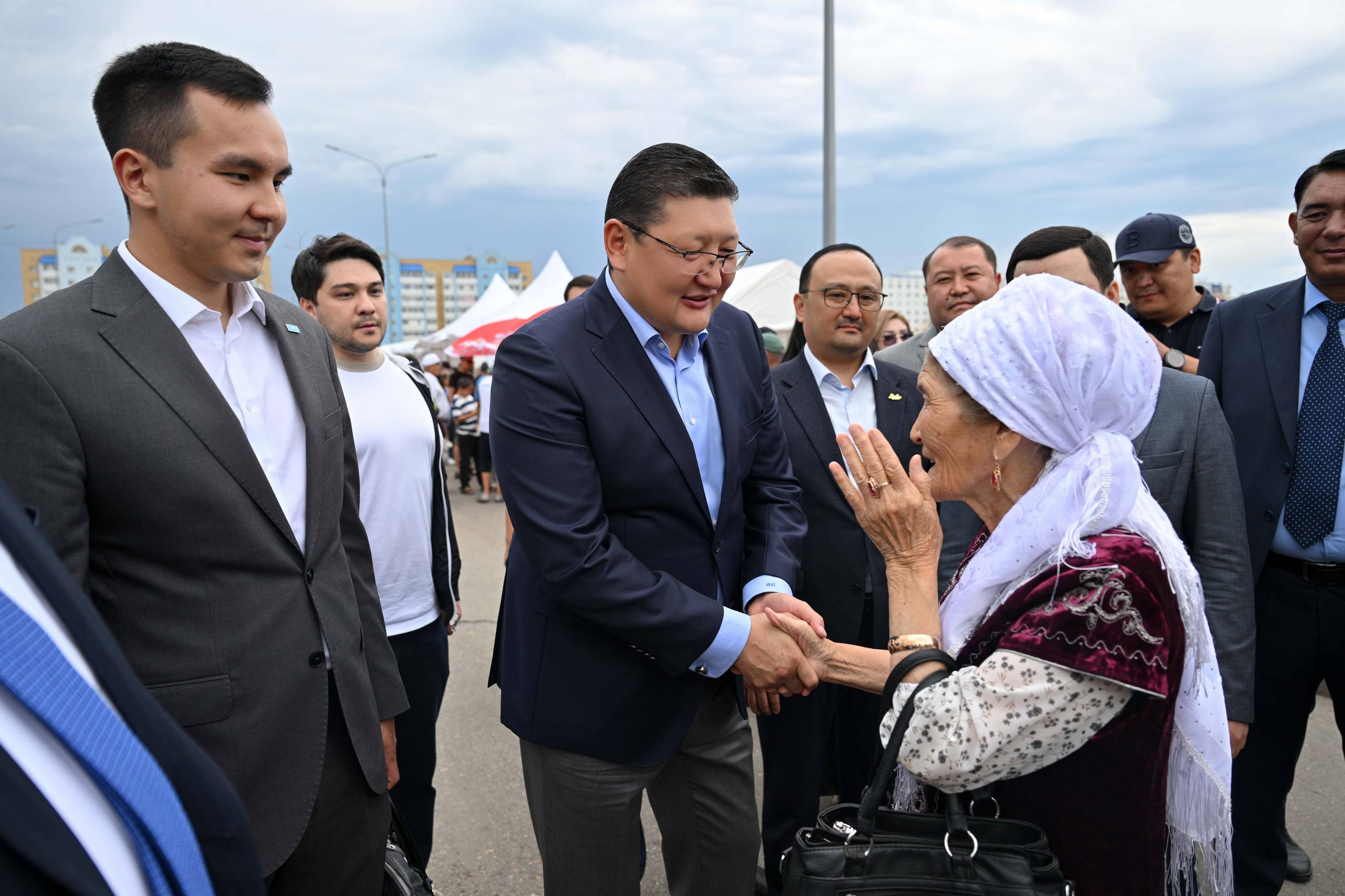 Семіздікке толы жетілген фотосуреттер